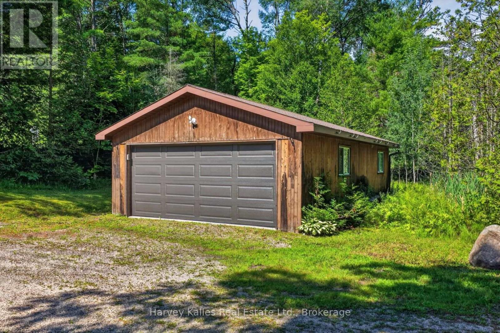 18 FERRIS ROAD