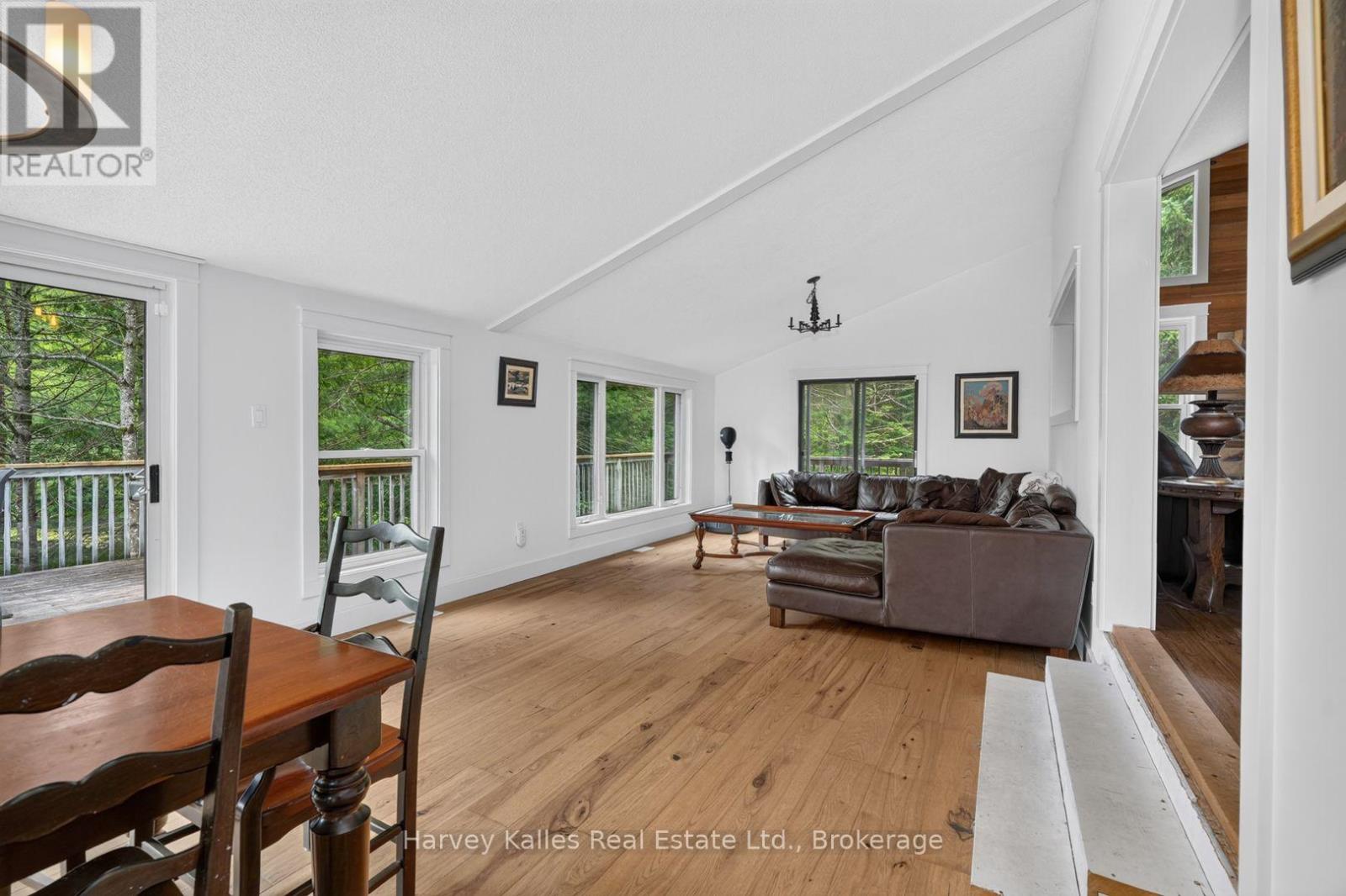 18 FERRIS ROAD