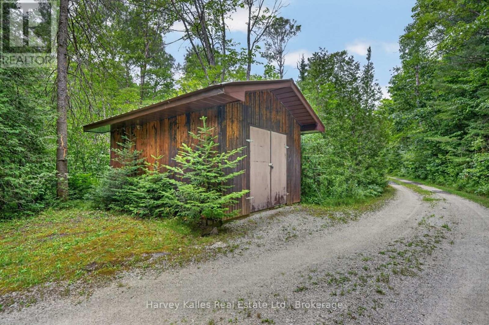 18 FERRIS ROAD