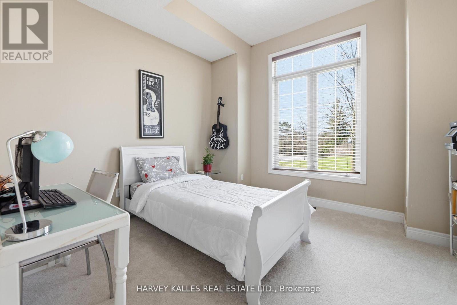 4933 ERAMOSA TOWNLINE N