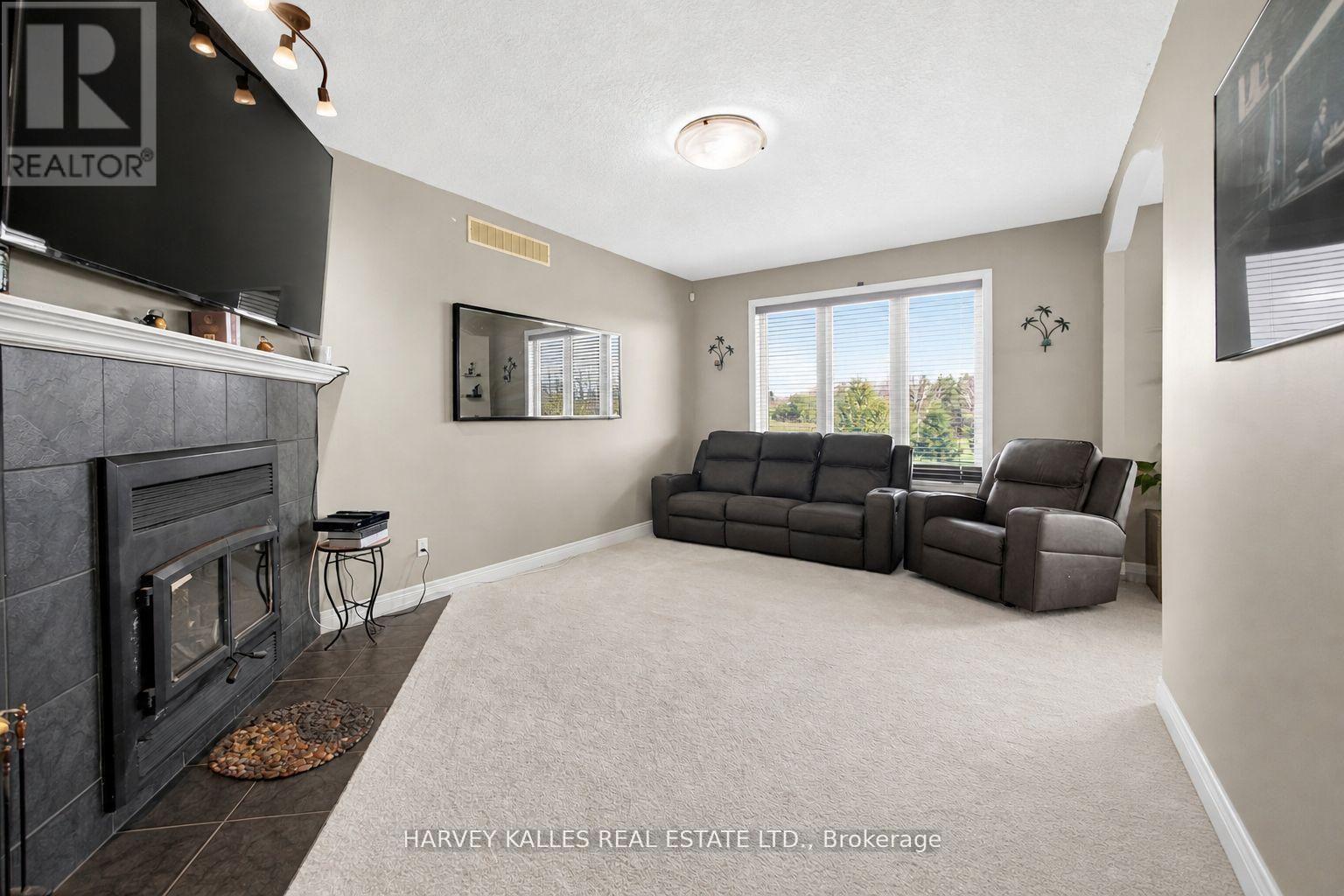 4933 ERAMOSA TOWNLINE N