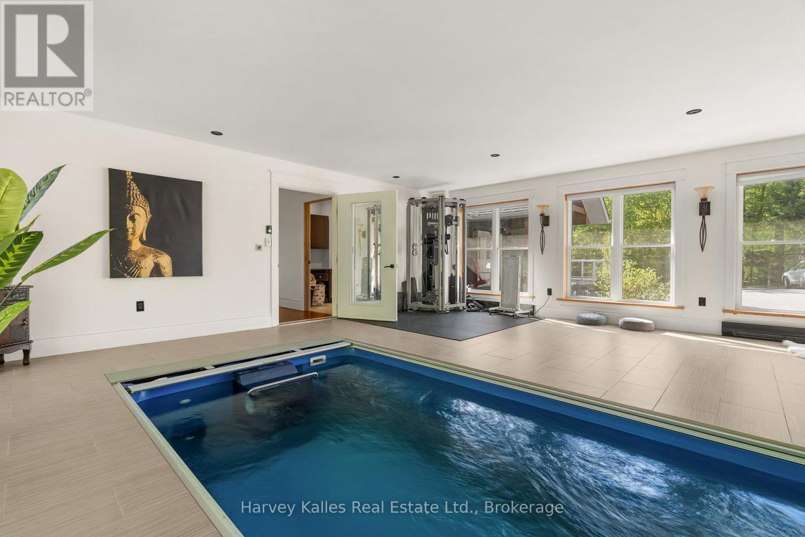 1615 MUSKOKA ROAD N