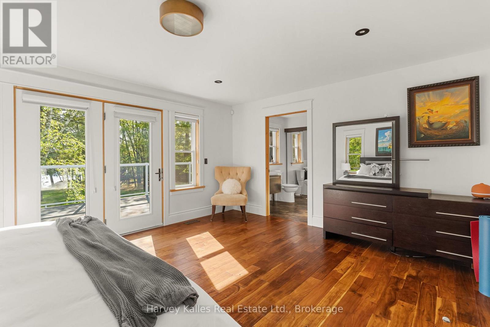 1615 MUSKOKA ROAD N