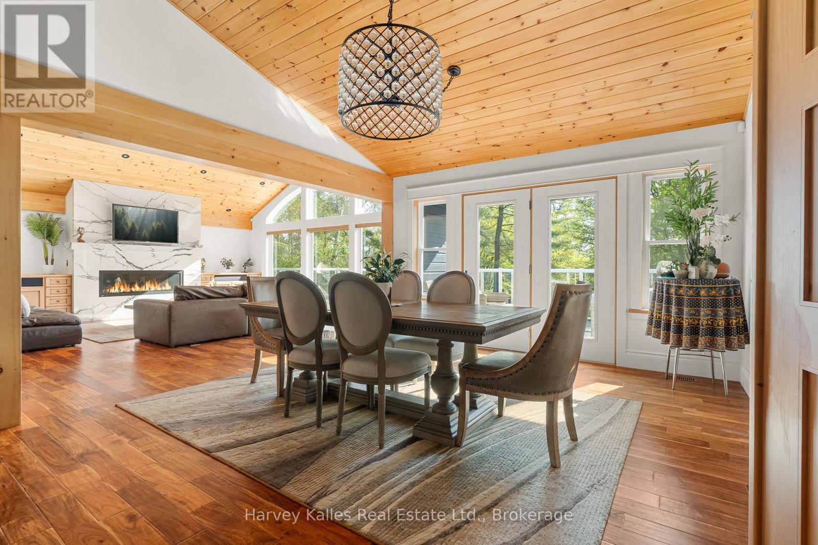 1615 MUSKOKA ROAD N