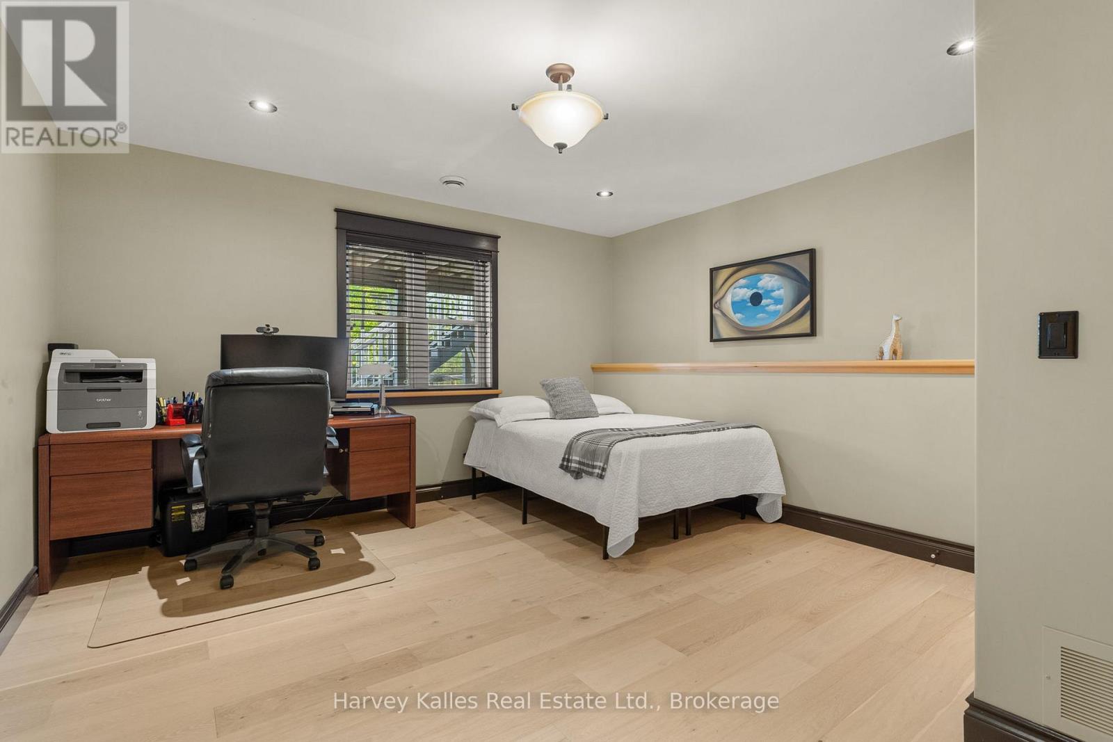 1615 MUSKOKA ROAD N