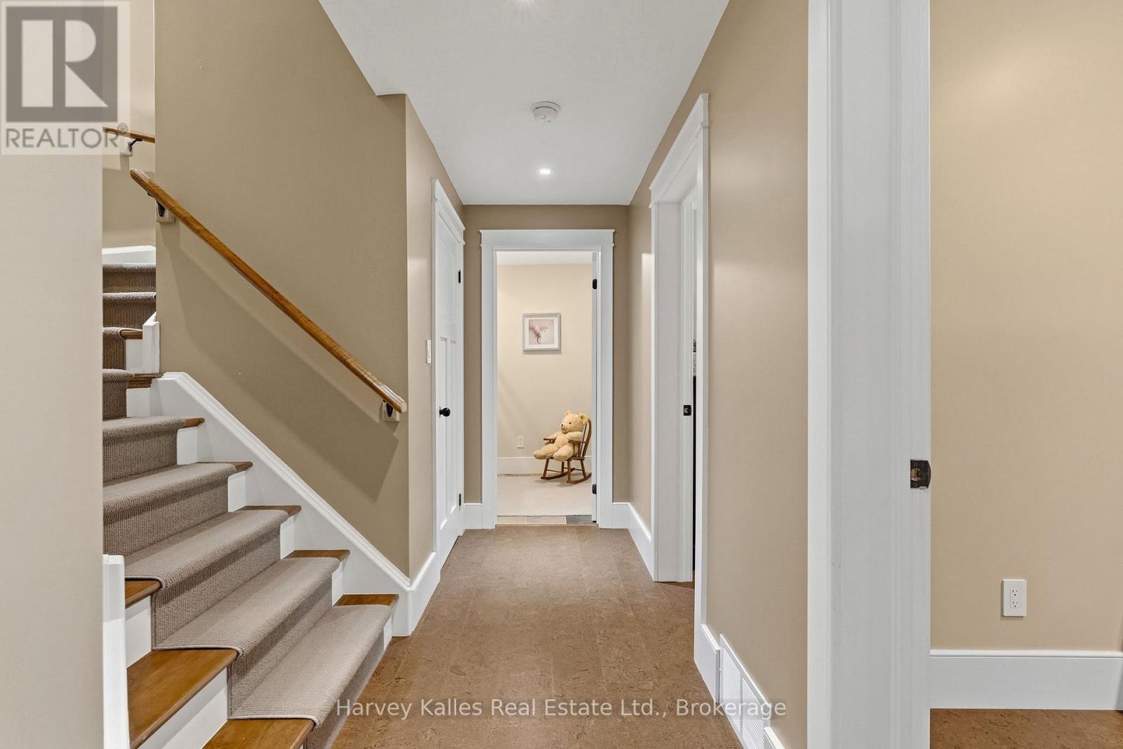 161 TOWN LINE ROAD E