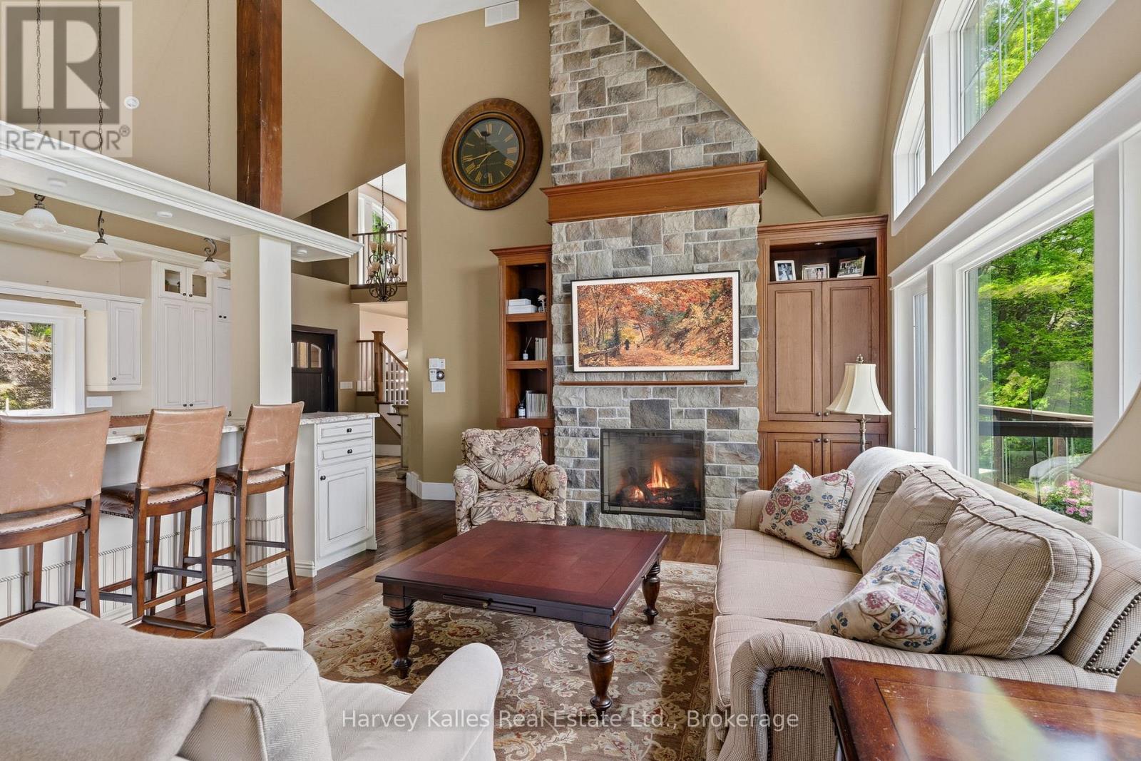 161 TOWN LINE ROAD E