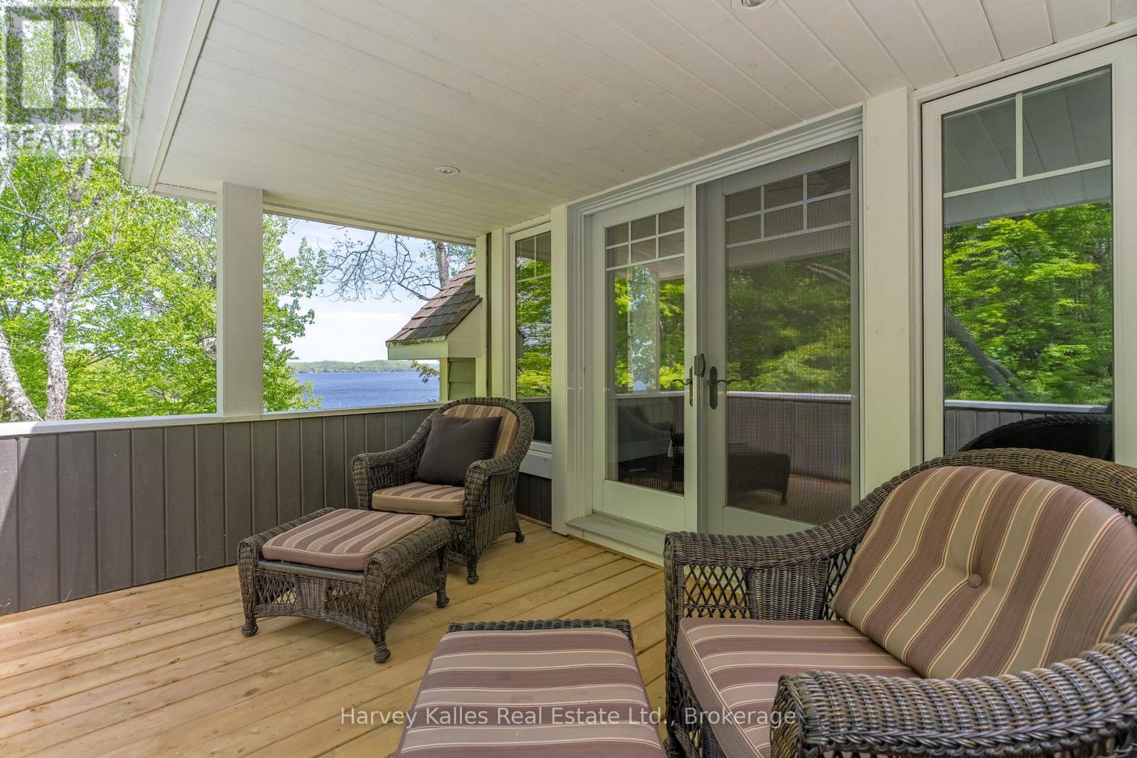 161 TOWN LINE ROAD E