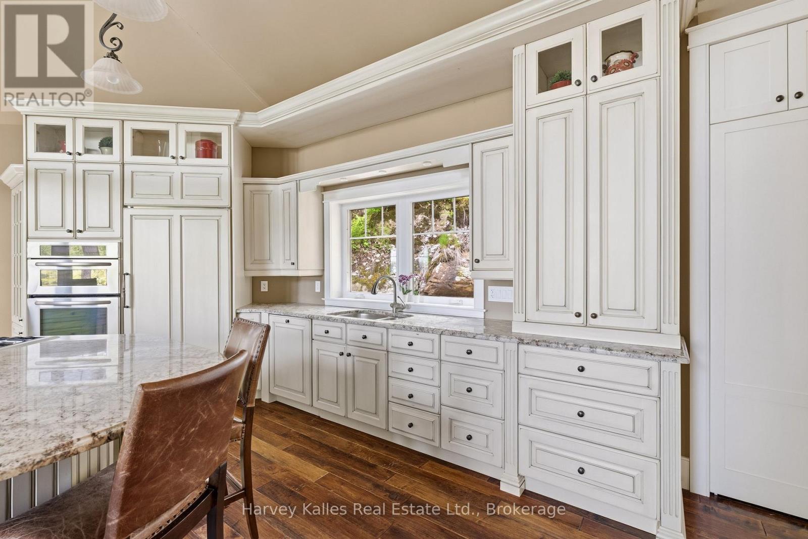 161 TOWN LINE ROAD E