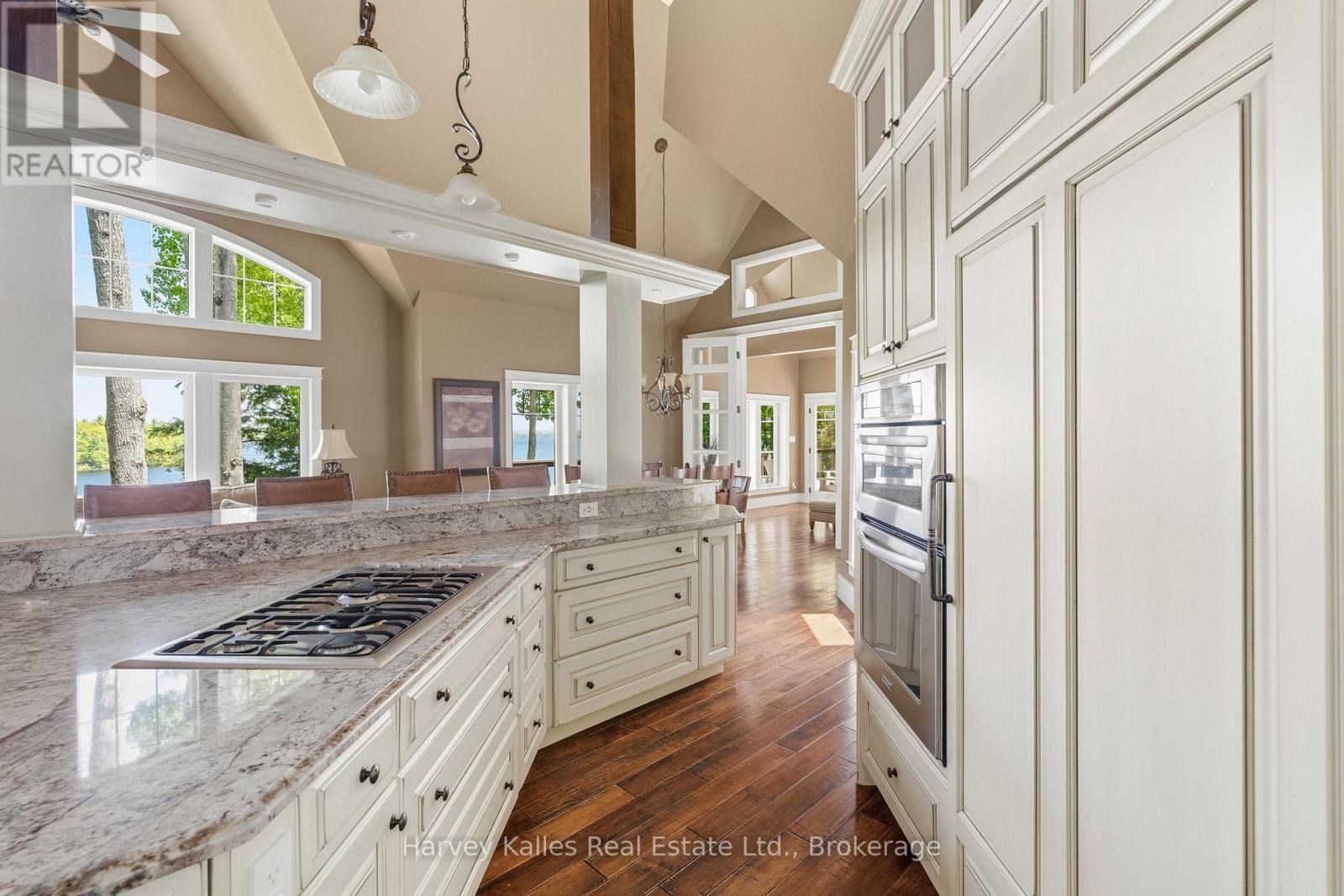 161 TOWN LINE ROAD E