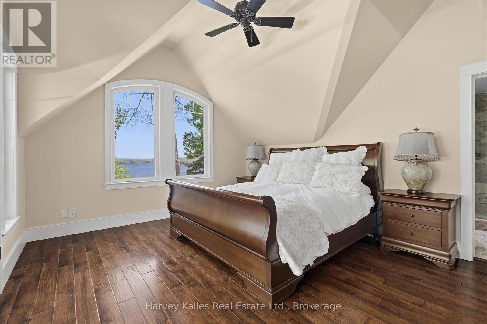 161 TOWN LINE ROAD E