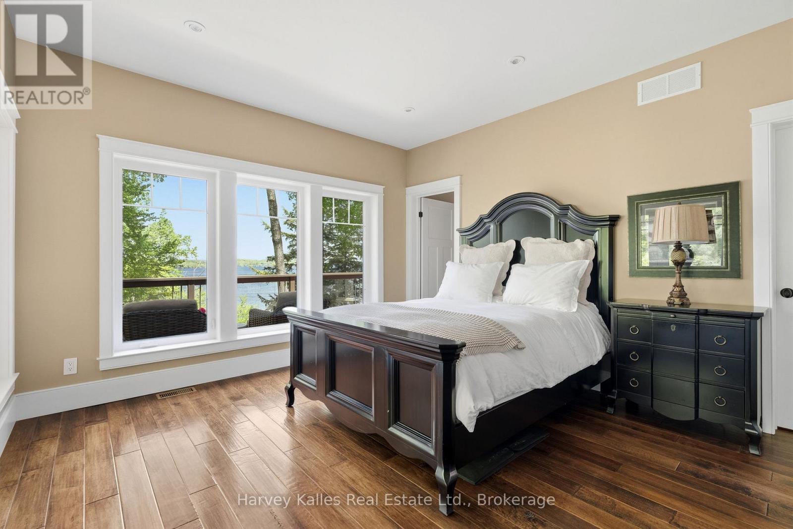 161 TOWN LINE ROAD E