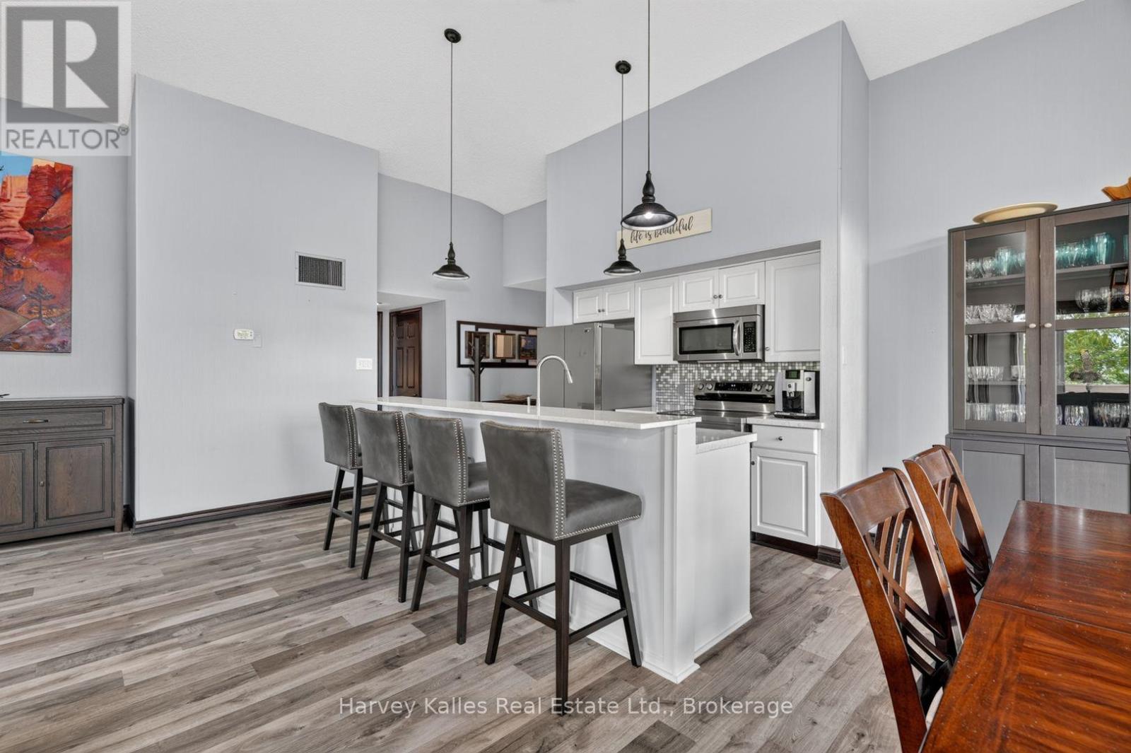 303 - 26 DEERHURST GOLFVIEW DRIVE