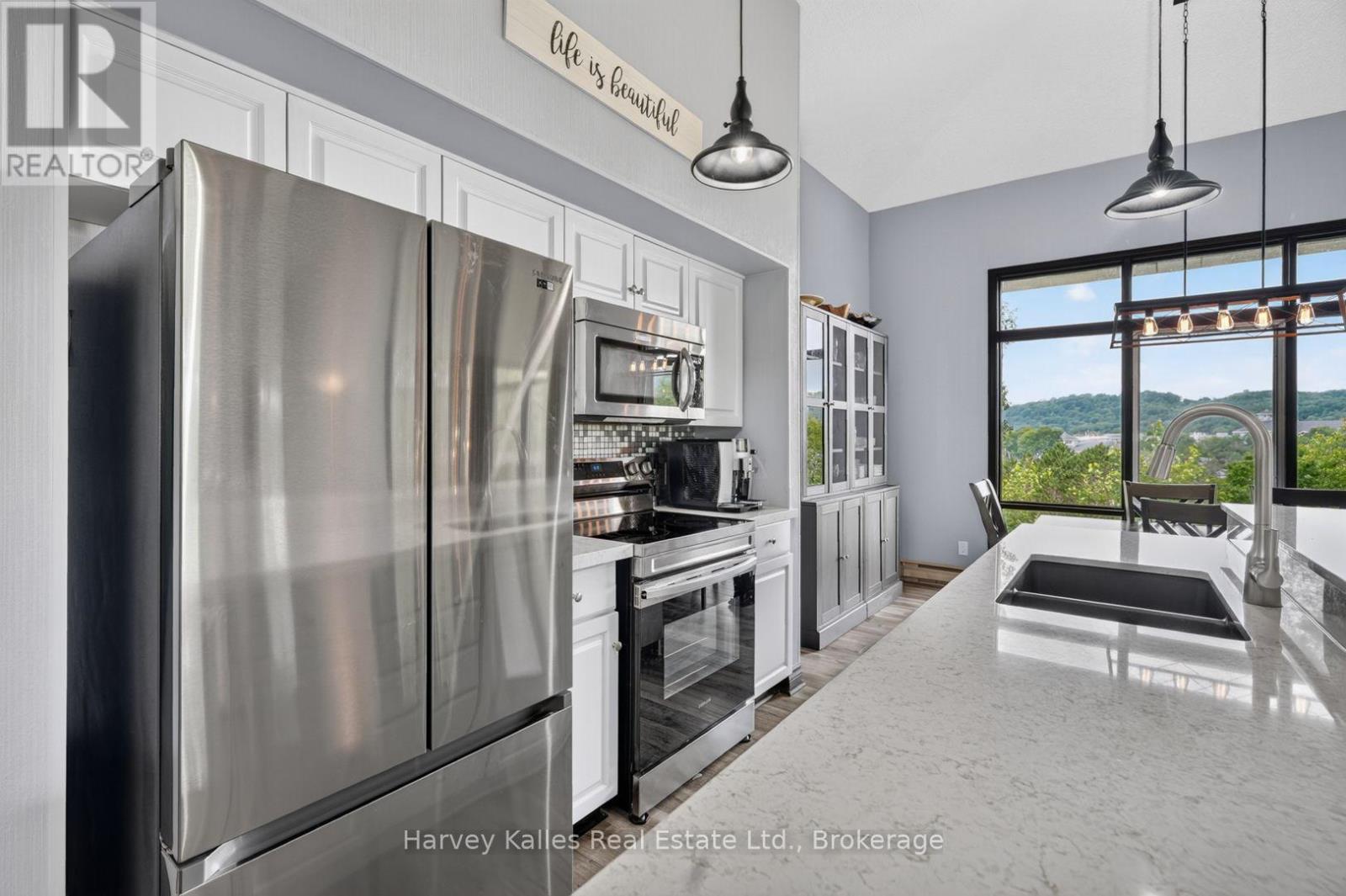 303 - 26 DEERHURST GOLFVIEW DRIVE