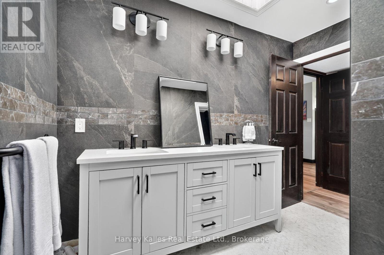 303 - 26 DEERHURST GOLFVIEW DRIVE