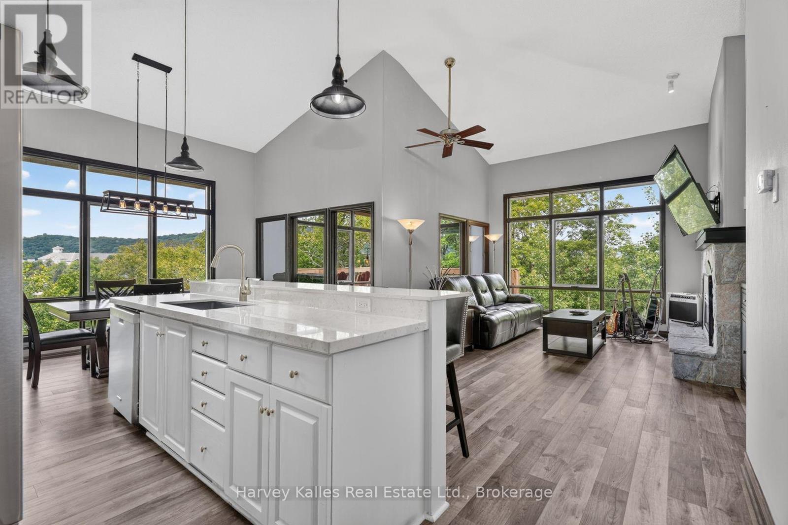 303 - 26 DEERHURST GOLFVIEW DRIVE