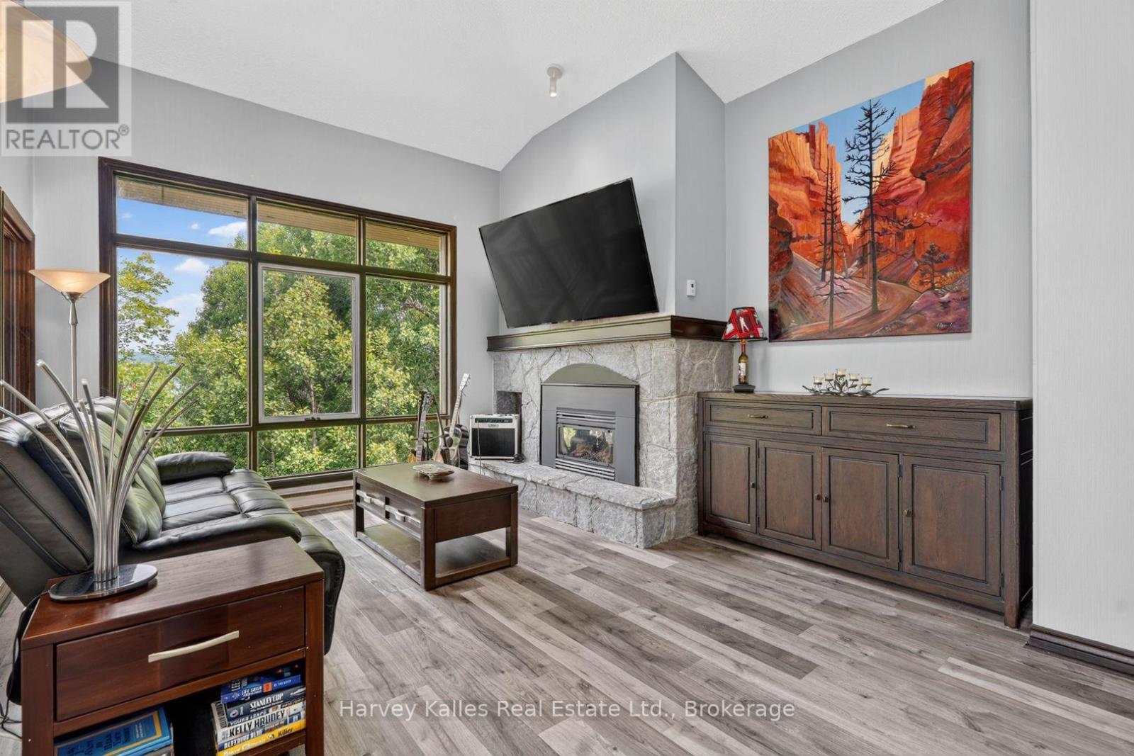 303 - 26 DEERHURST GOLFVIEW DRIVE