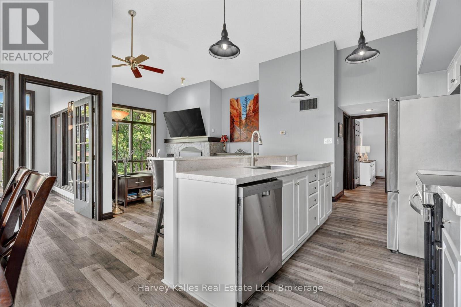 303 - 26 DEERHURST GOLFVIEW DRIVE