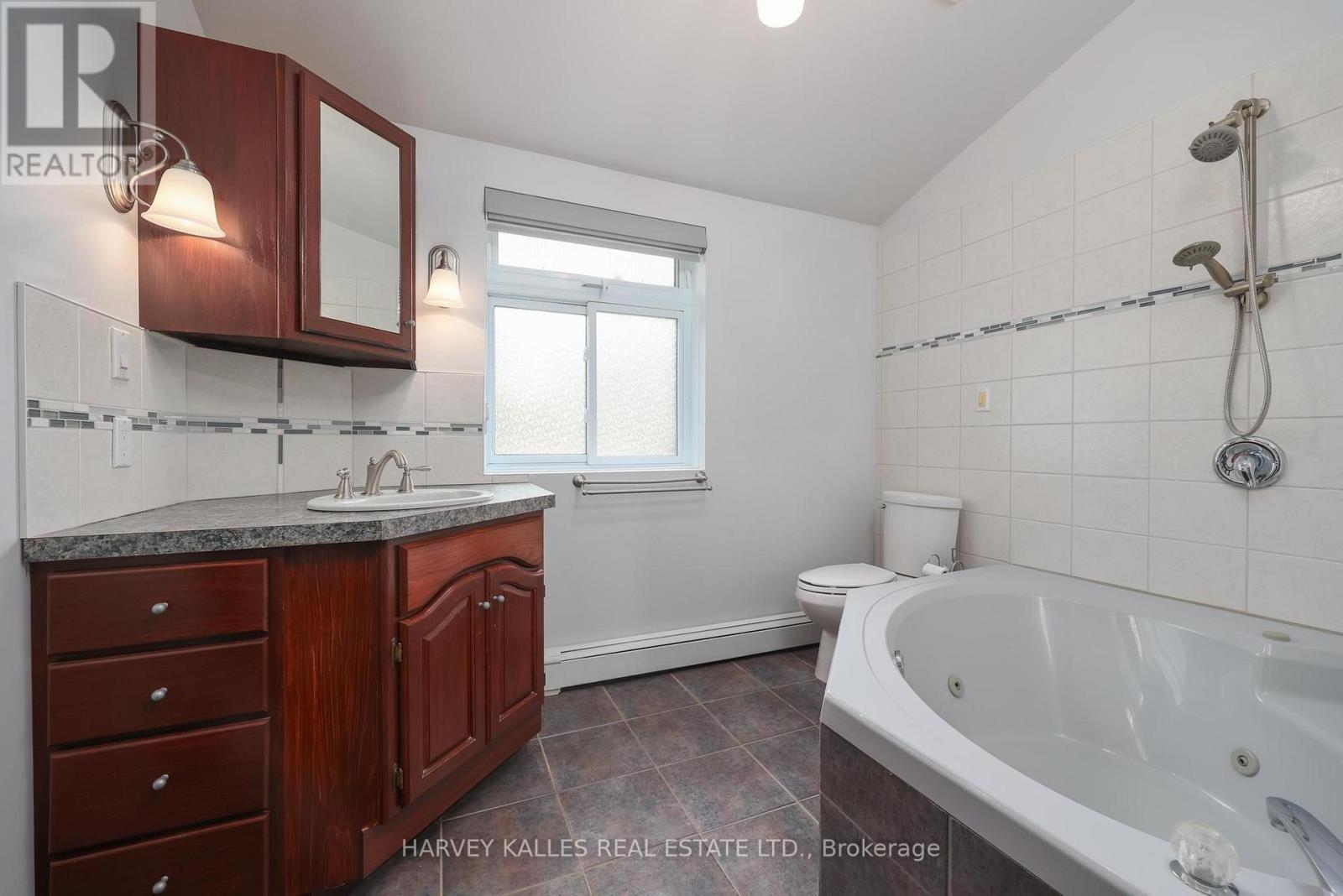 431 VICTORIA BEACH ROAD
