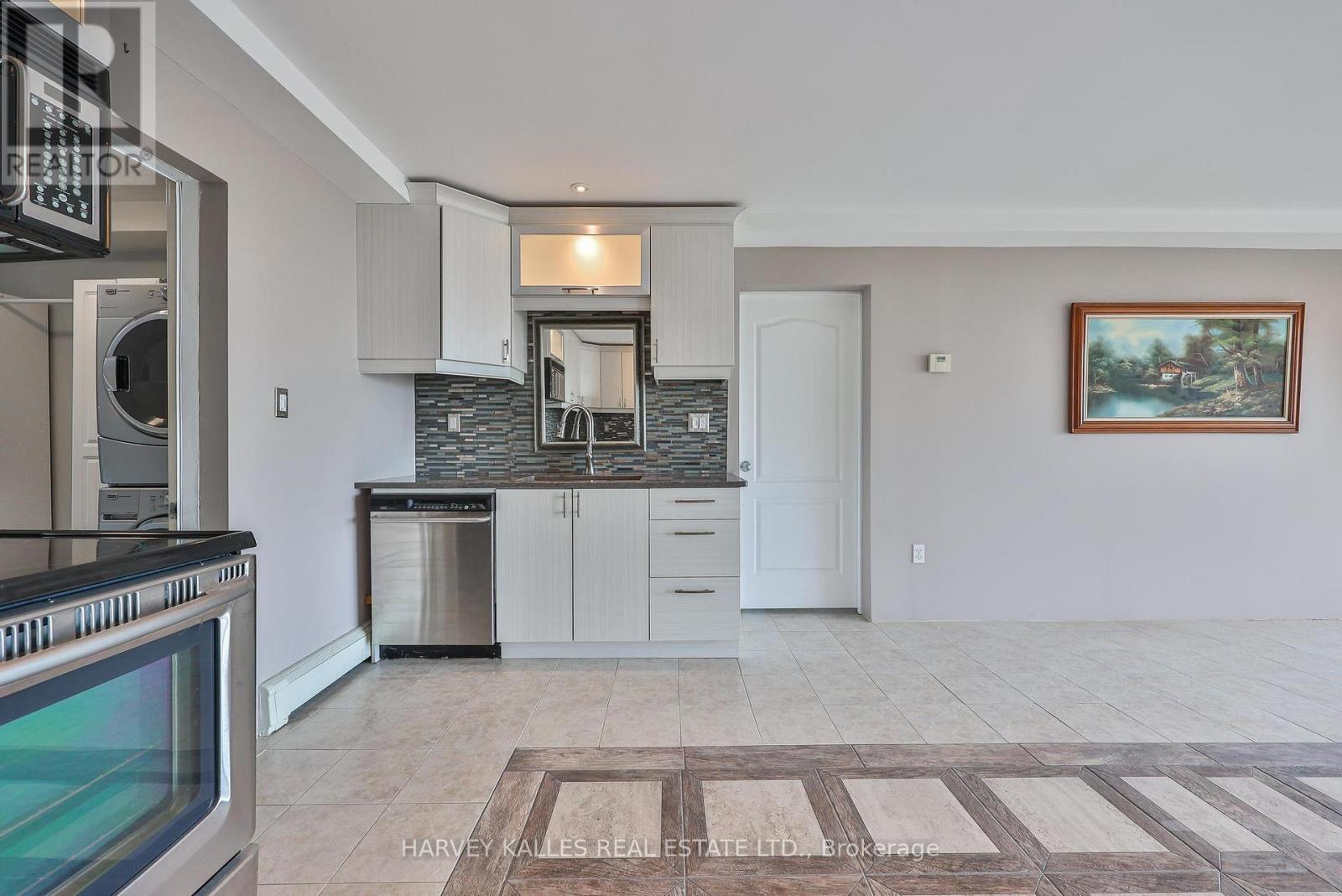 431 VICTORIA BEACH ROAD