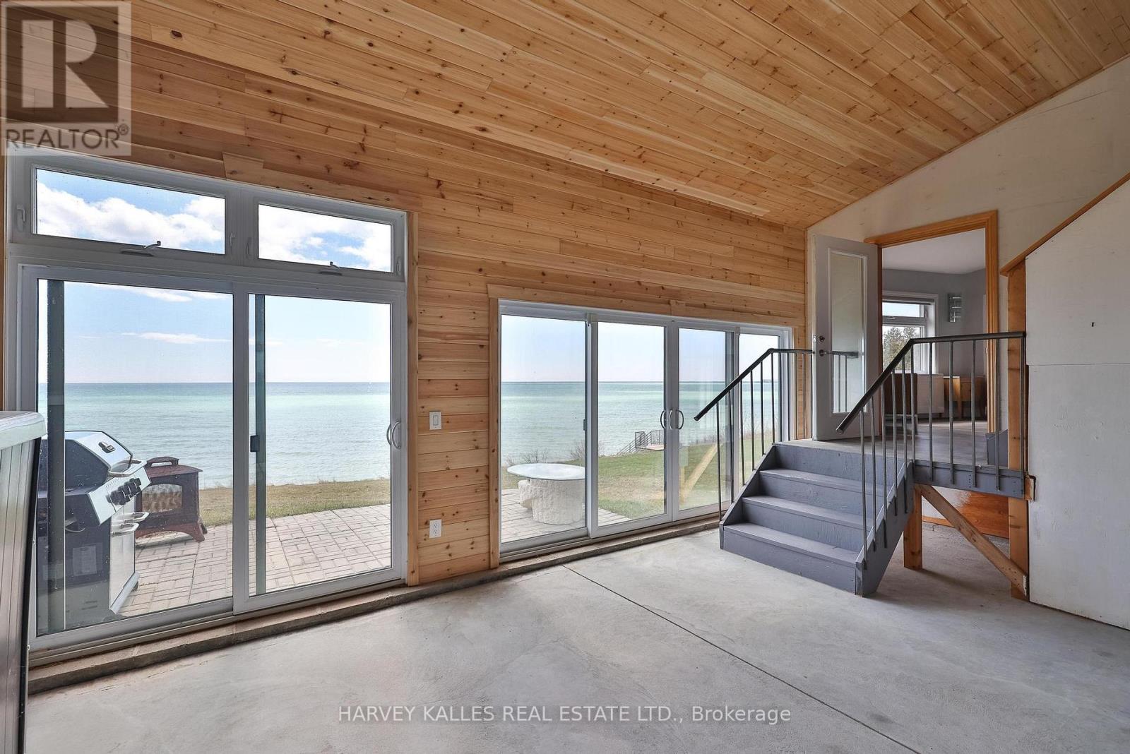 431 VICTORIA BEACH ROAD