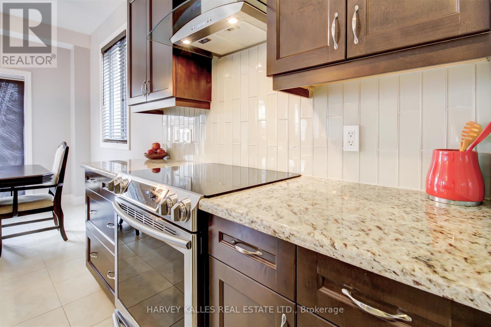 106 EDEN OAK TRAIL