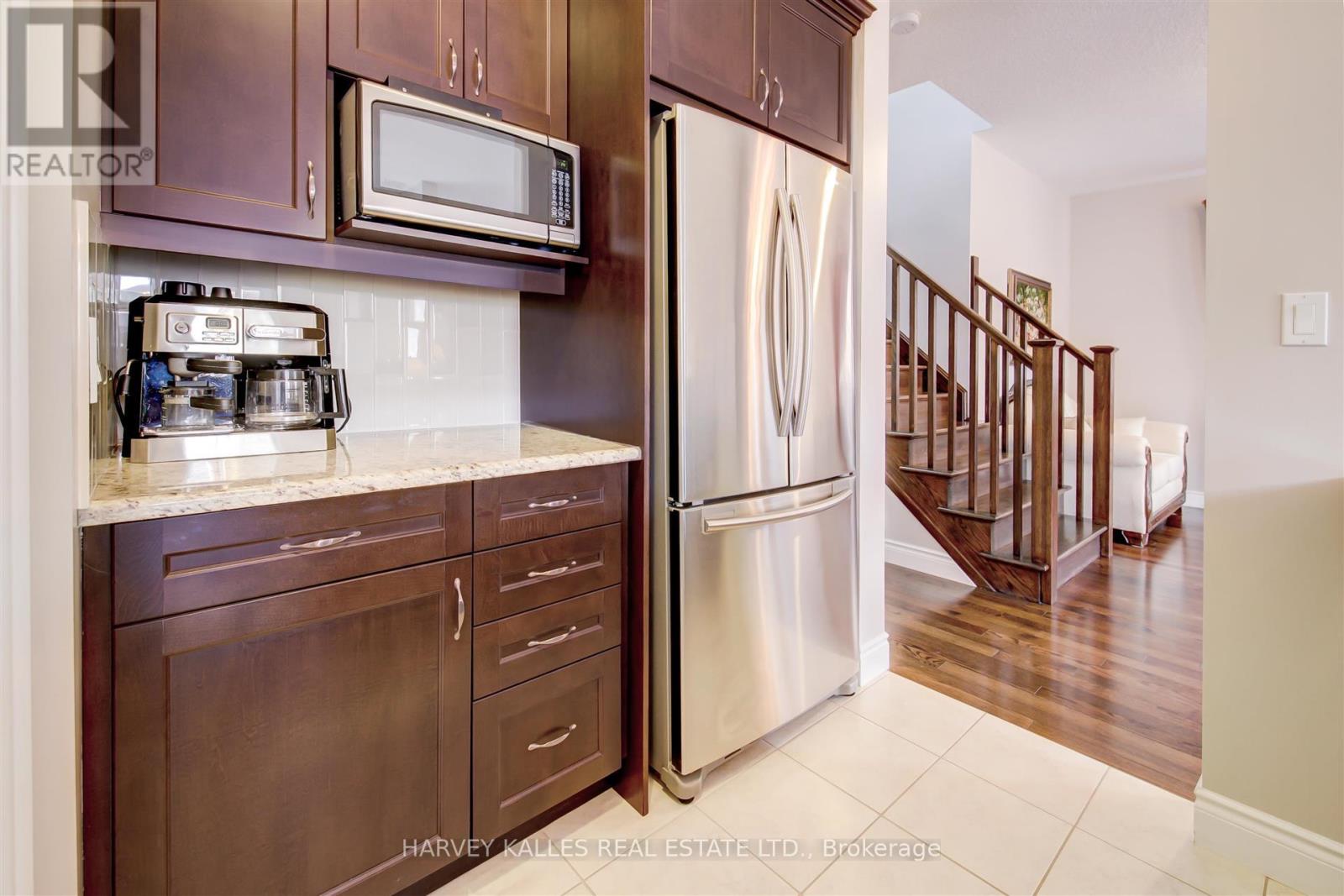 106 EDEN OAK TRAIL