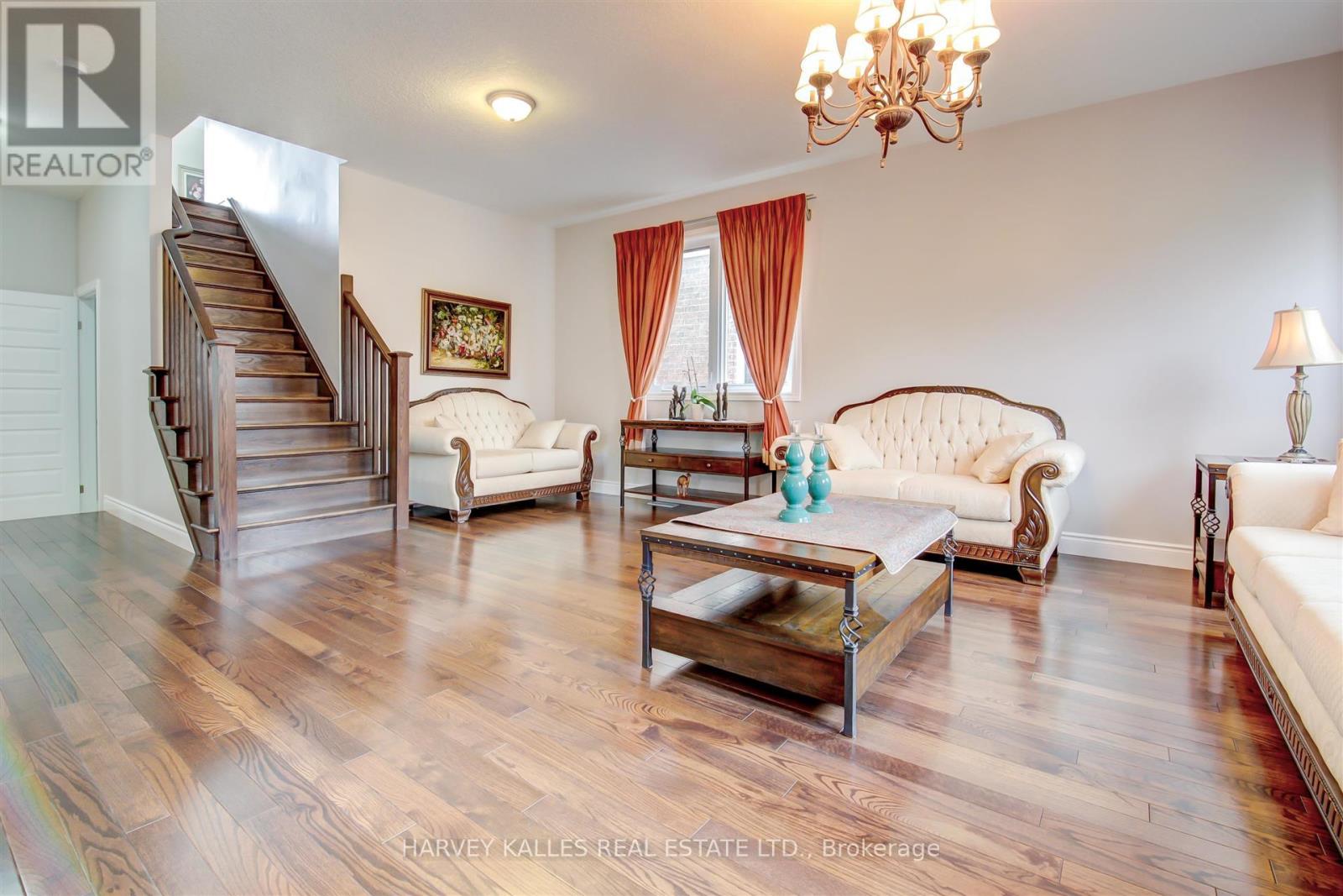 106 EDEN OAK TRAIL