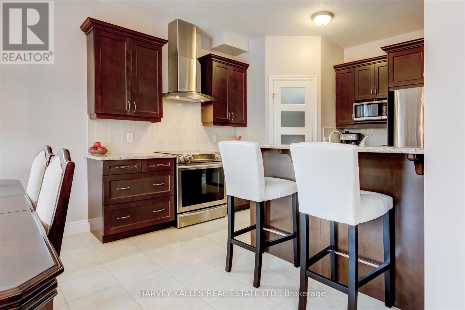106 EDEN OAK TRAIL