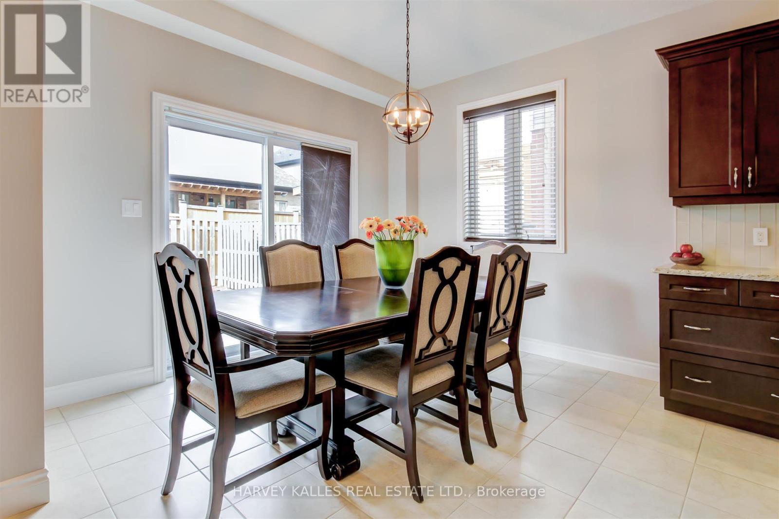 106 EDEN OAK TRAIL