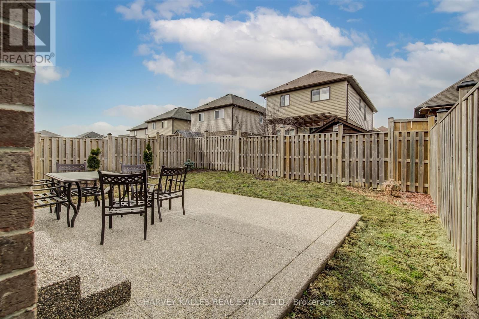 106 EDEN OAK TRAIL