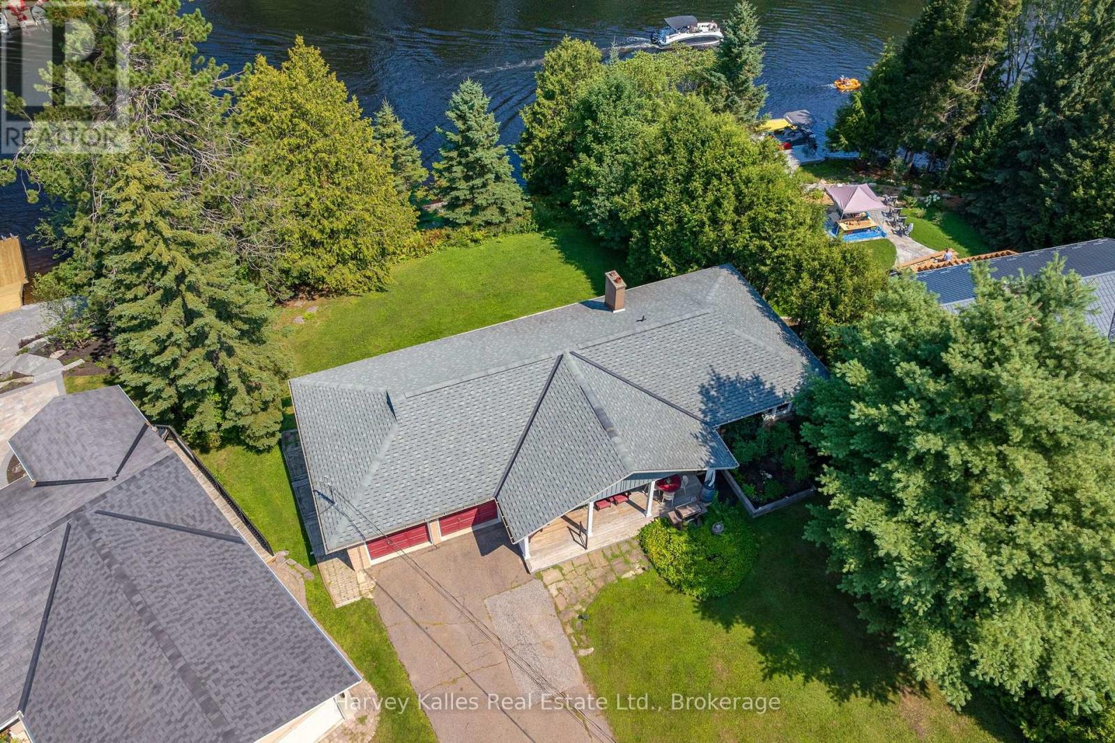 40 KING CRESCENT