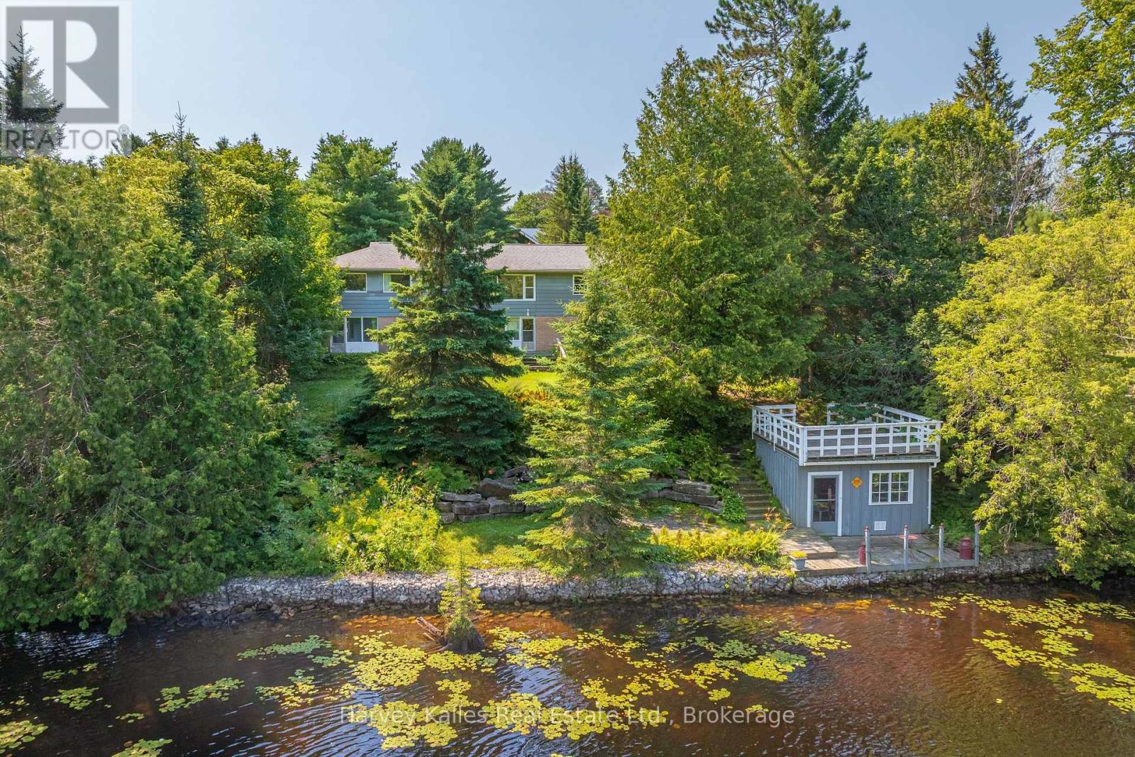 40 KING CRESCENT