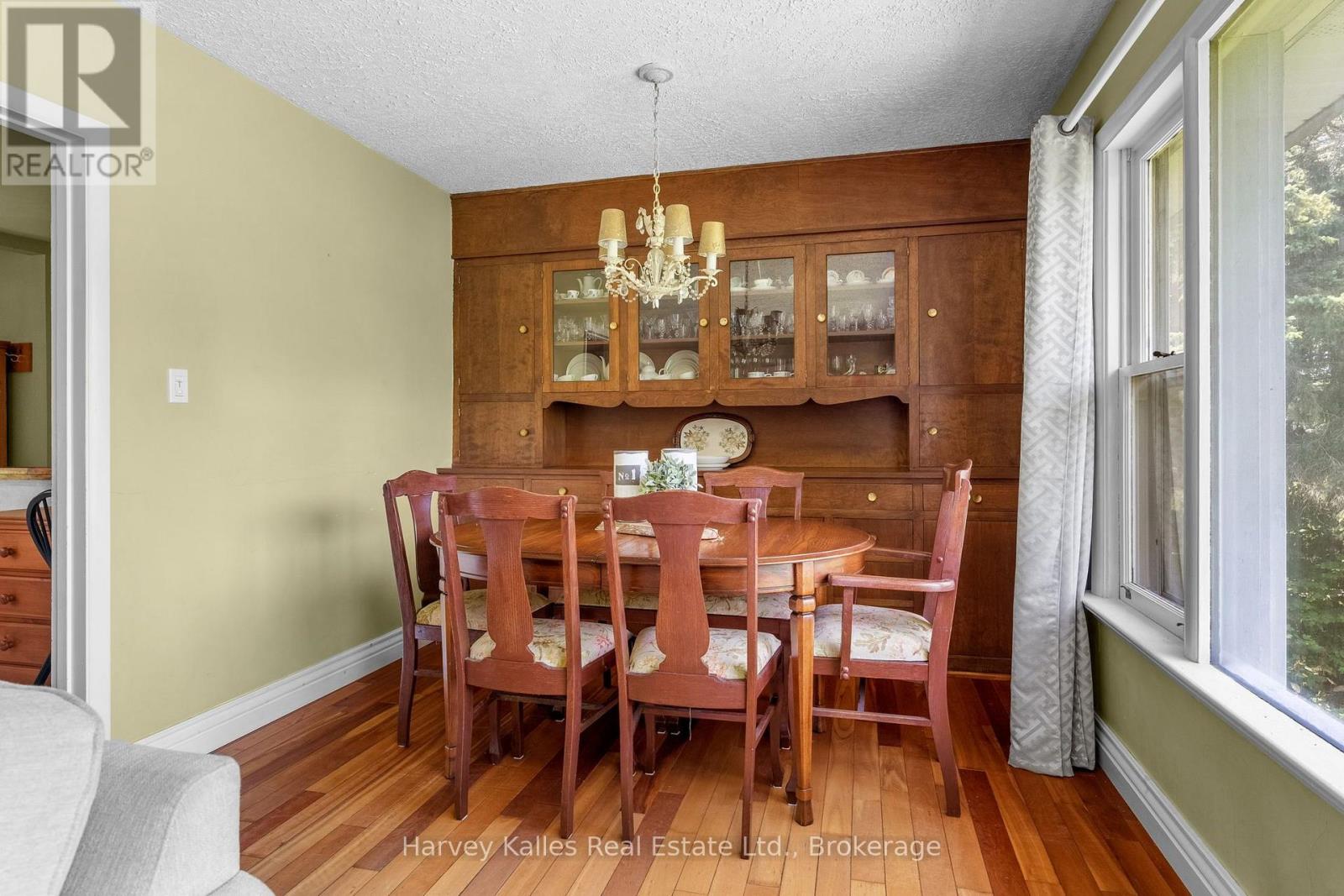 40 KING CRESCENT