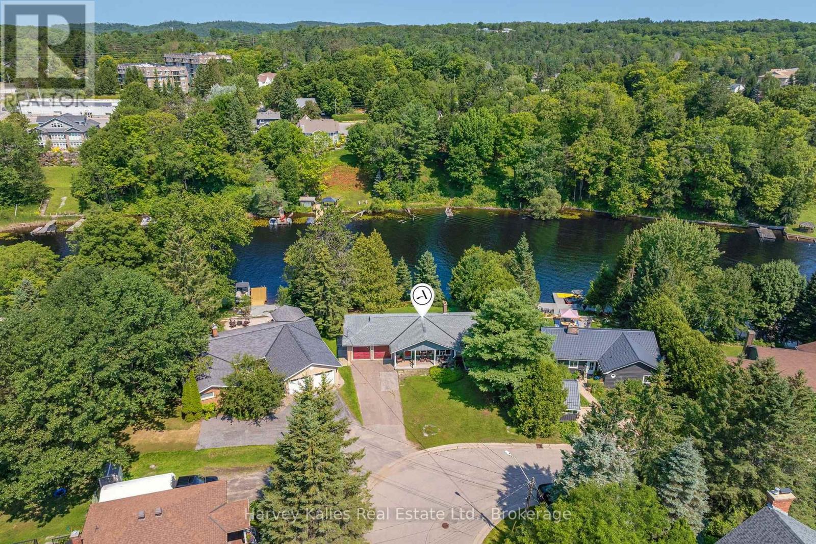 40 KING CRESCENT