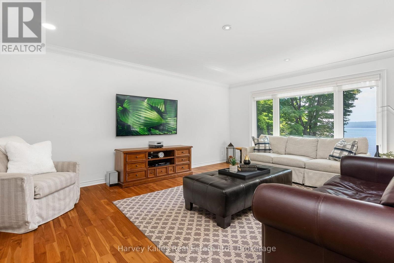 1061 SAWMILL LANE
