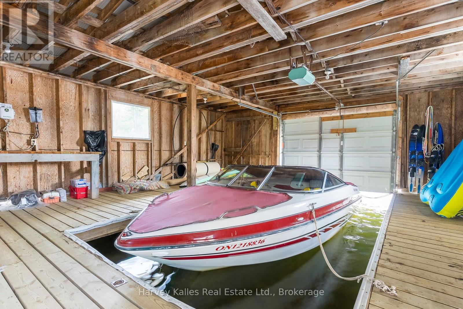 1061 SAWMILL LANE
