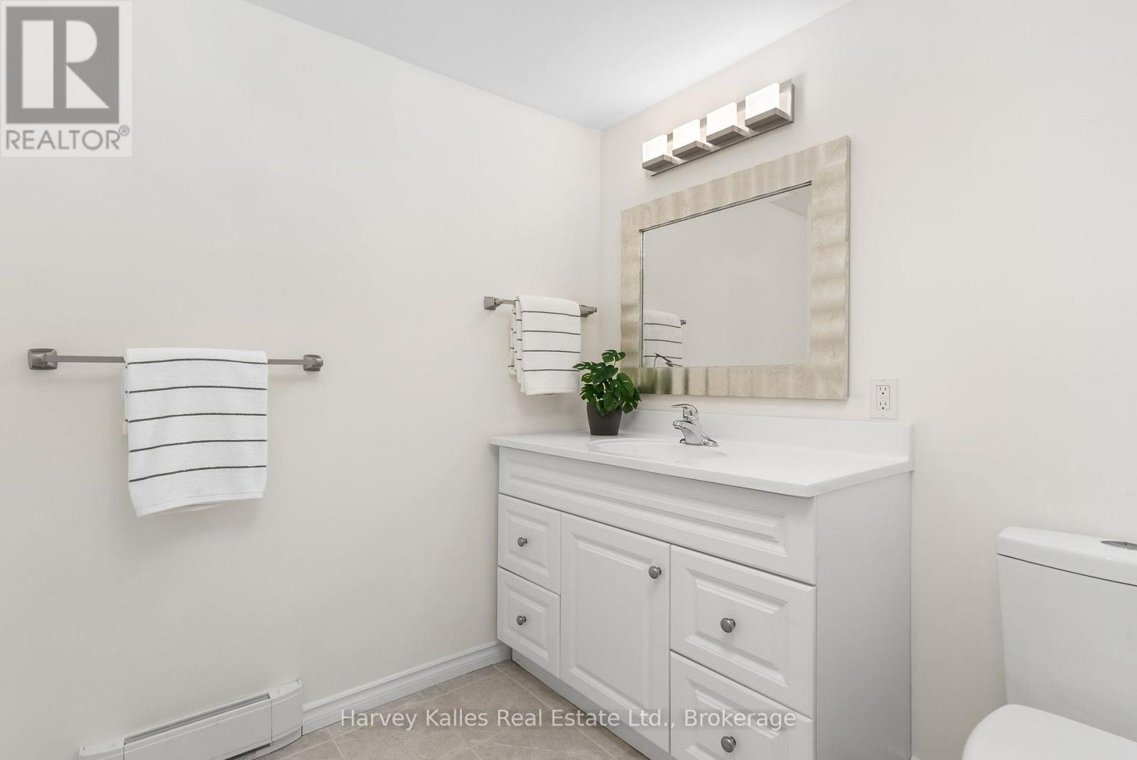 1061 SAWMILL LANE