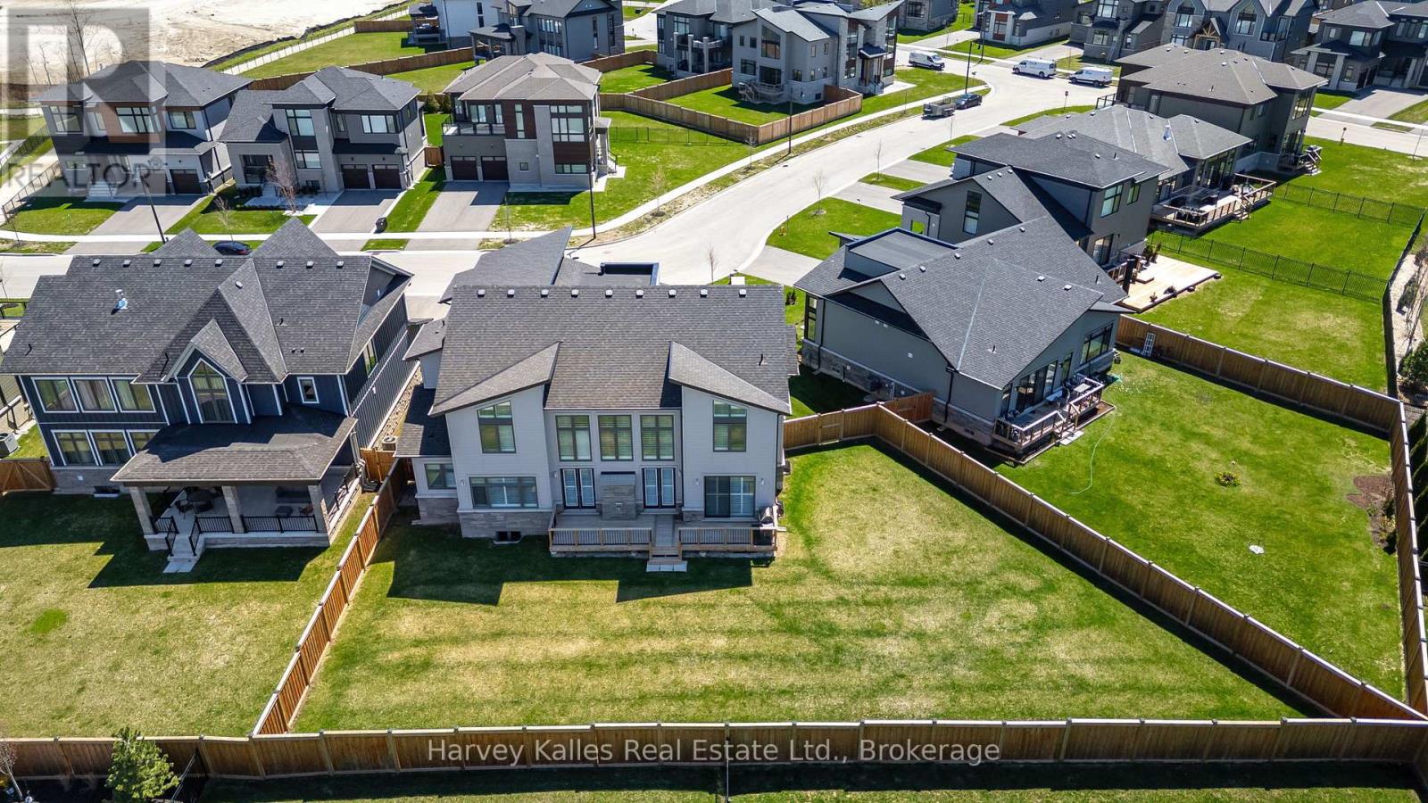 163 SPRINGSIDE CRESCENT