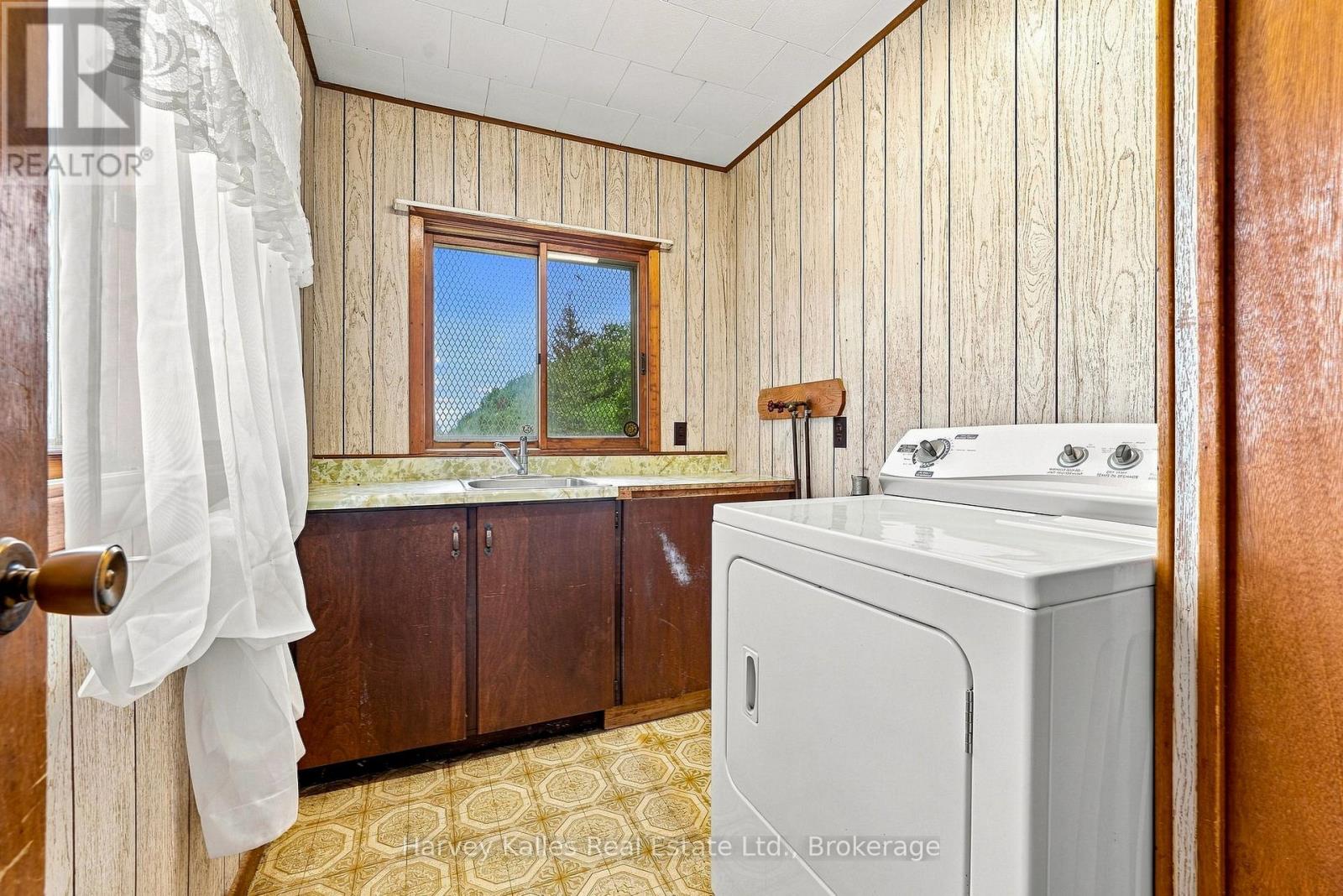 147 CAUGHEY ROAD