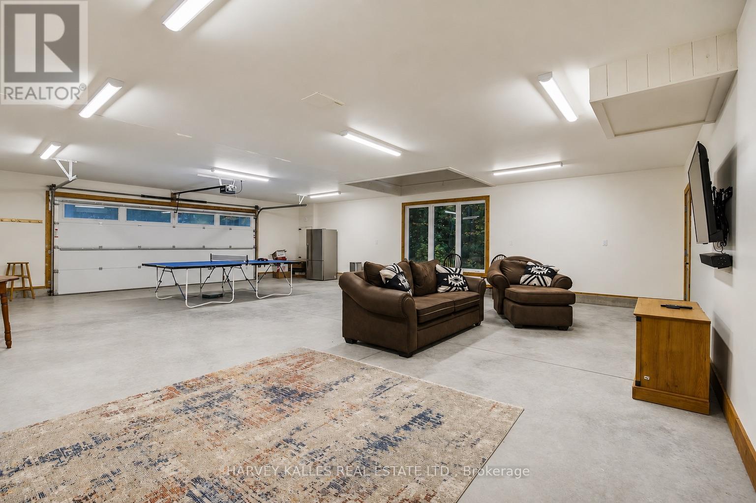 1069 WHITE EAGLE ROAD