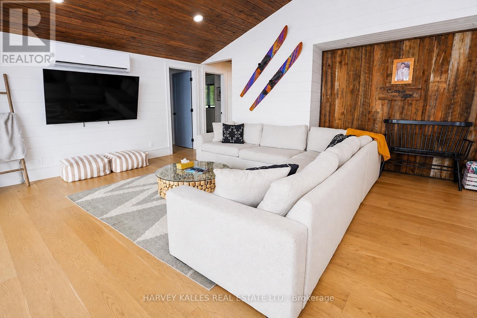 1069 WHITE EAGLE ROAD