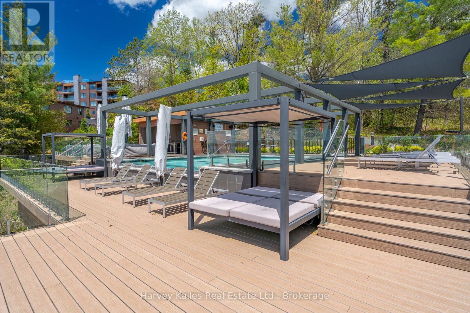 211 - 727 GRANDVIEW DRIVE
