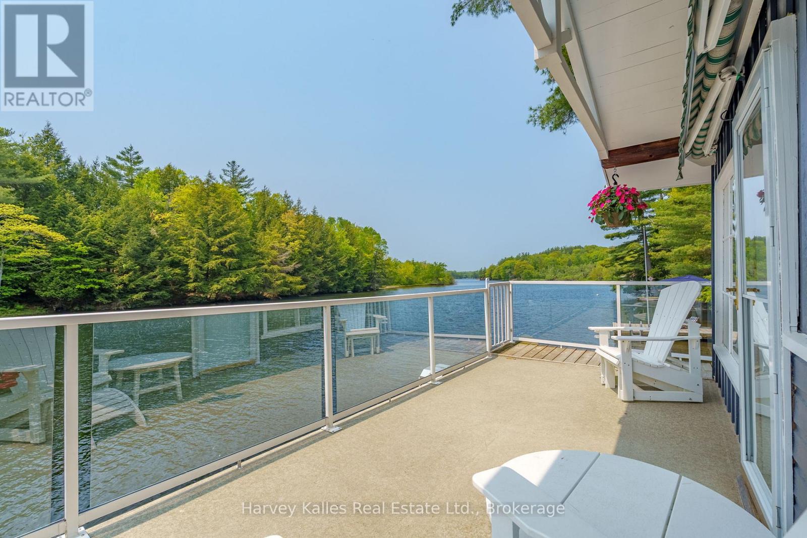 3 - 1062 PENNWOOD ROAD