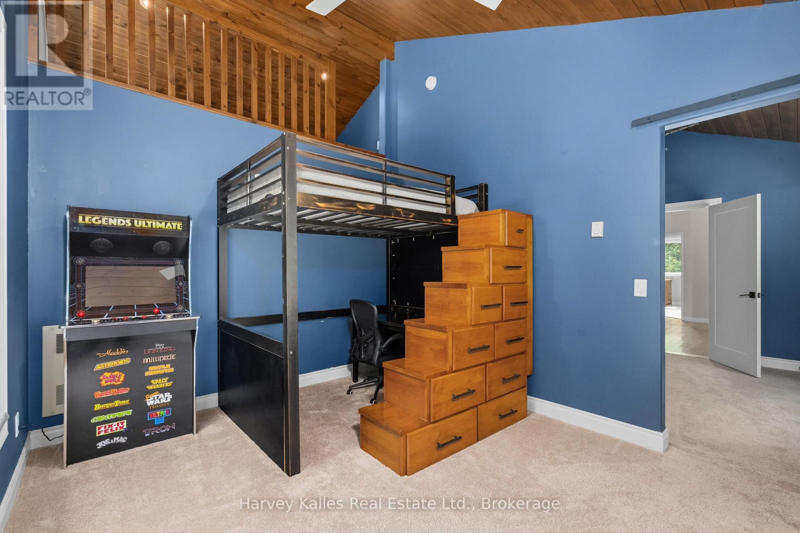 1106 NORTH PICKEREL LAKE ROAD