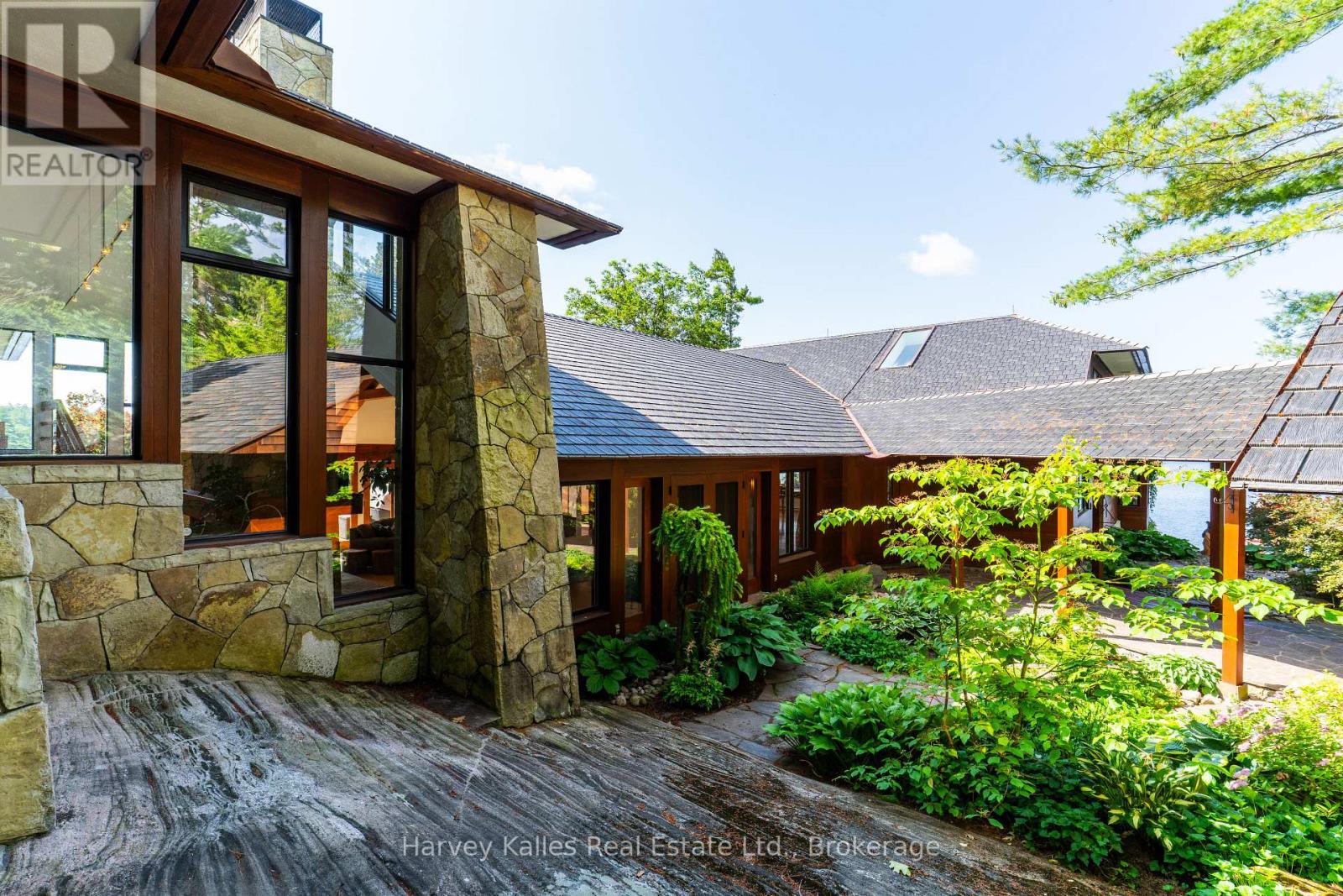 3 - 1220 PARKER'S POINT ROAD