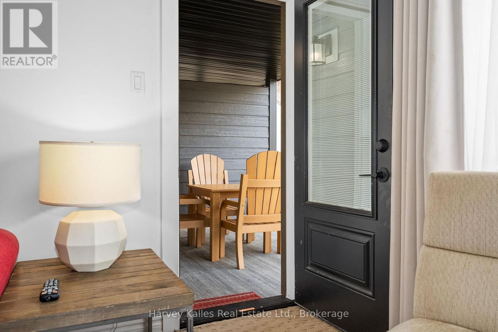 201 - 54 DEERHURST SUMMIT DRIVE Unit: 201