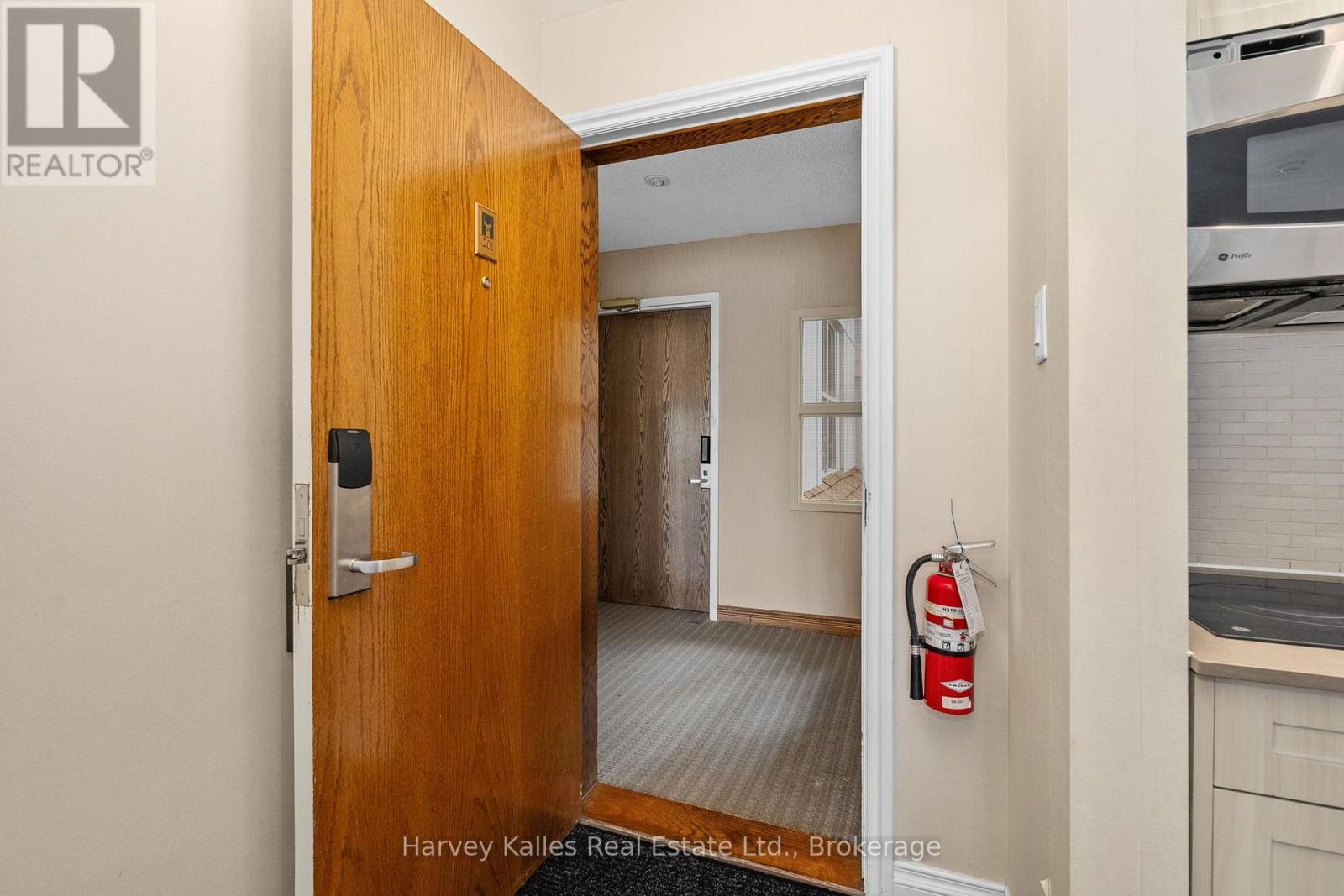 201 - 54 DEERHURST SUMMIT DRIVE Unit: 201