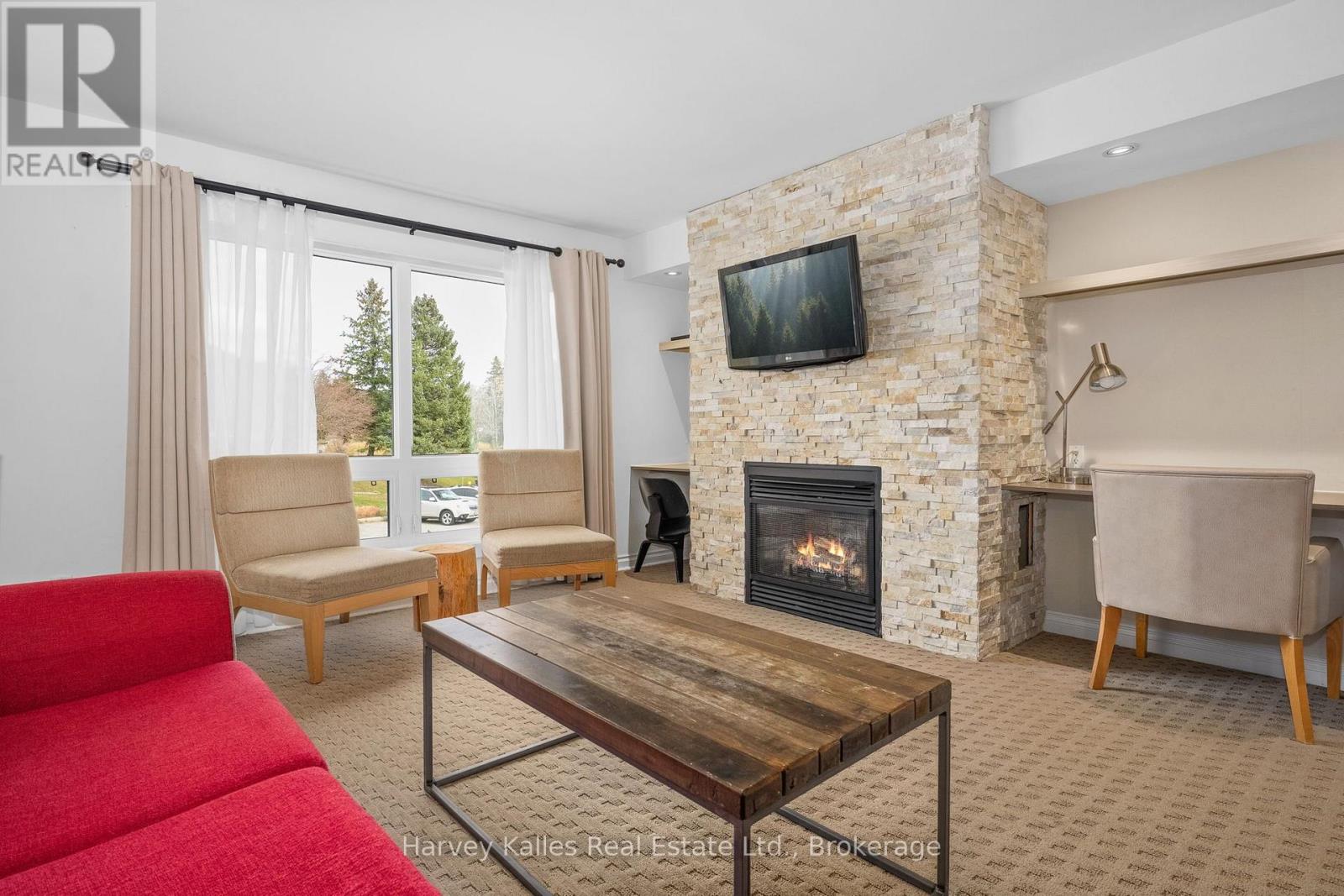 201 - 54 DEERHURST SUMMIT DRIVE Unit: 201