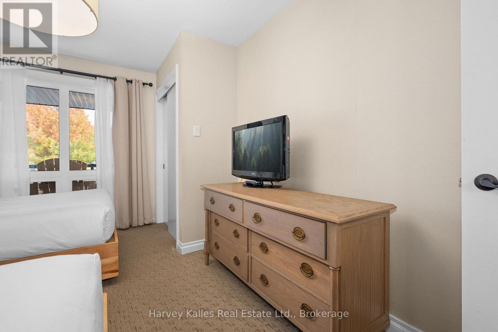 201 - 54 DEERHURST SUMMIT DRIVE Unit: 201